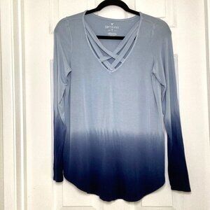 American Eagle Outfitters Soft and Sexy Ombre Blue Top V-Neck Size Small